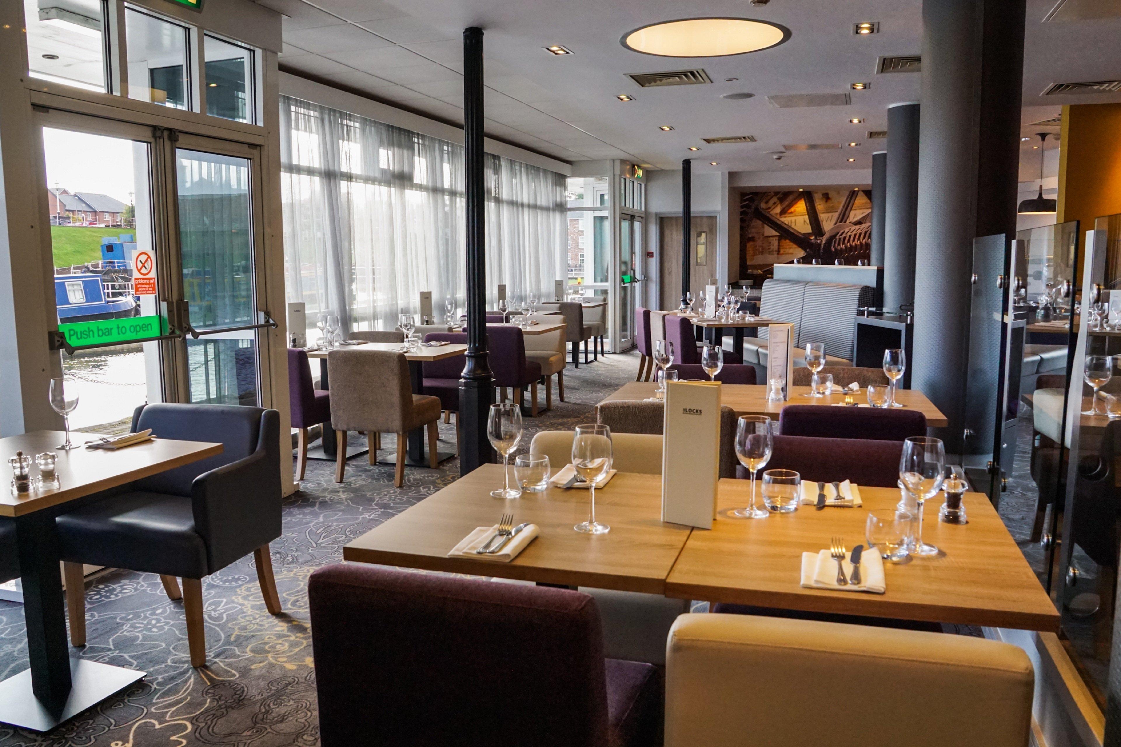 Holiday Inn Ellesmere Port/Cheshire Oaks By Ihg Kültér fotó